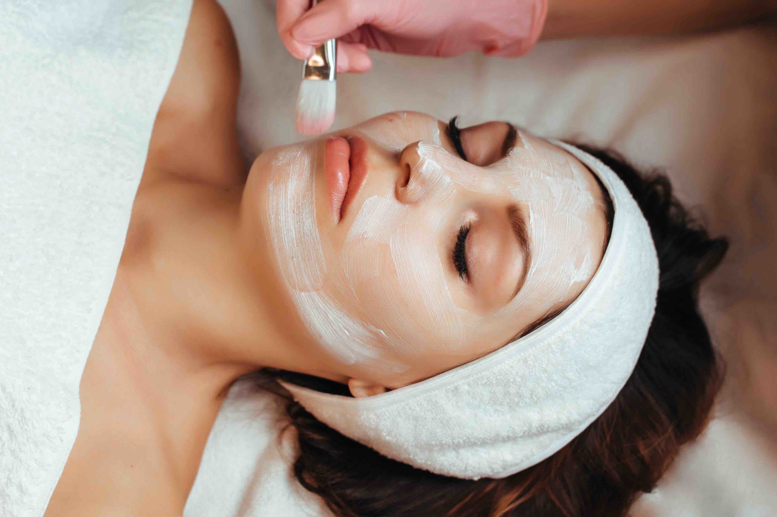 The Best Facials To Stop Anti-Aging & Wrinkles