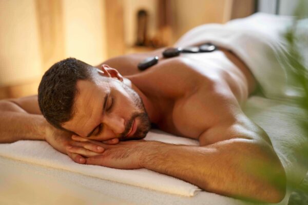 Why a Hot Stone Massage Should be at the Top of Your To-Do List